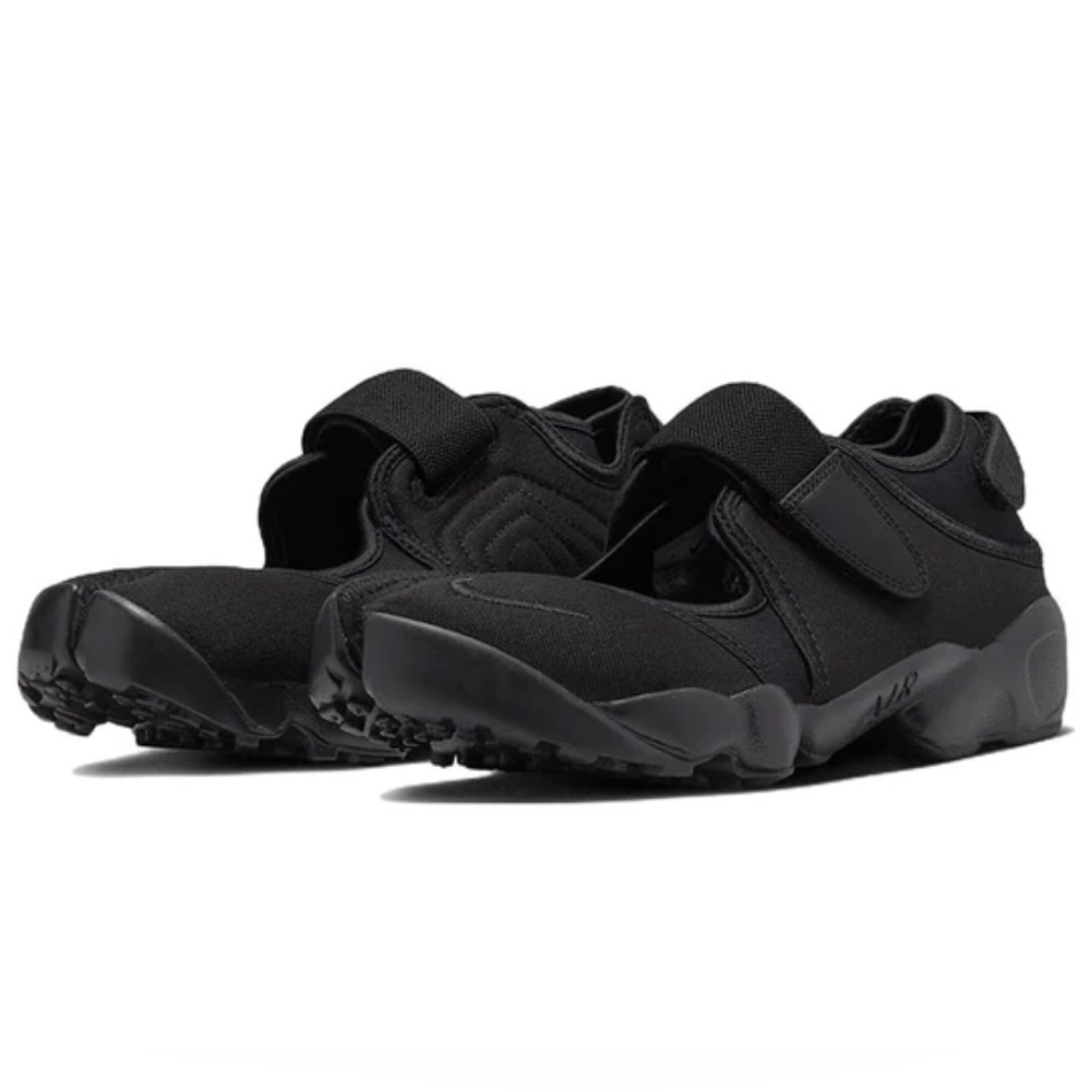 Nike Air Rift sport sandals, size 8, never worn.